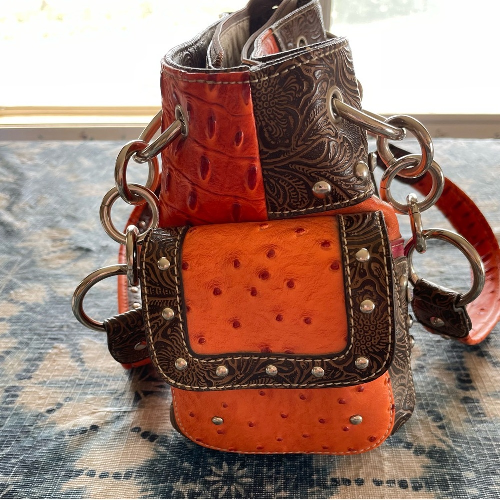 Blazon Roxy Silver-Tone Purse - Picture 3 of 7